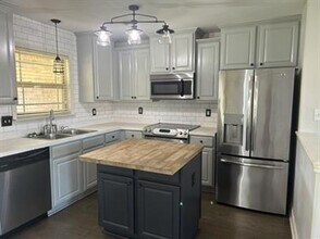 314 Saddlegate Dr NW in Huntsville, AL - Building Photo - Building Photo