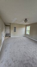 138 Fox Creek Ct in Manchester, TN - Building Photo - Building Photo