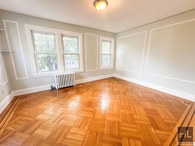 39-42-42 55th St in Queens, NY - Building Photo - Building Photo