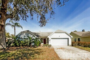 9406 Pebble Glen Ave in Tampa, FL - Building Photo