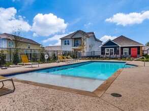 The Cottages at Bell Station in Hurst, TX - Building Photo - Building Photo