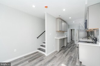 1322 Sargeant St in Baltimore, MD - Building Photo - Building Photo