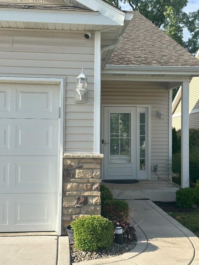 property at 107 Summertree Dr