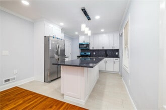 66 Nassau St in Elmont, NY - Building Photo - Building Photo