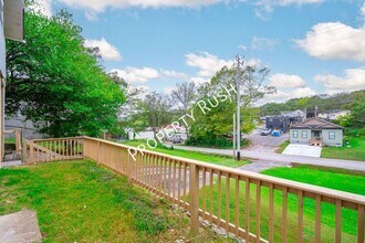 911 W Pine St in Rossville, GA - Building Photo - Building Photo