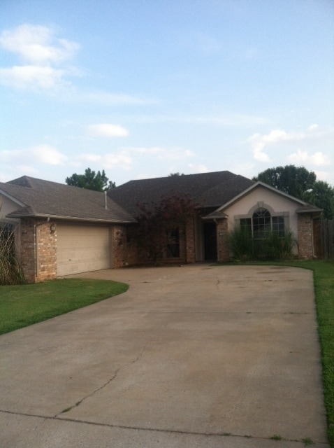 property at 324 Ridgemont Ave