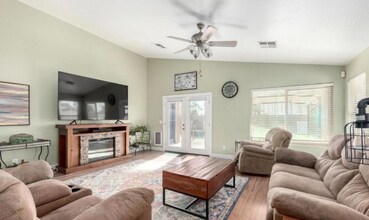 22556 N Haley Dr in Maricopa, AZ - Foto de edificio - Building Photo