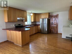 2440 Leitrim Rd in Ottawa, ON - Building Photo - Building Photo