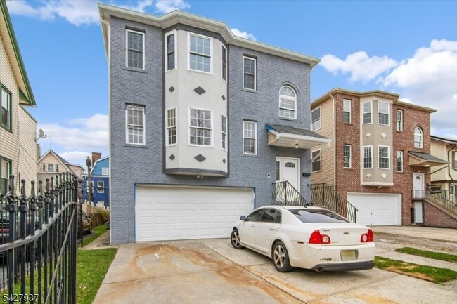 property at 150 N Munn Ave