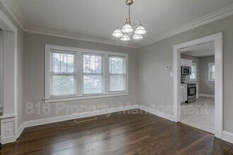 2431 E 68th St in Kansas City, MO - Building Photo - Building Photo