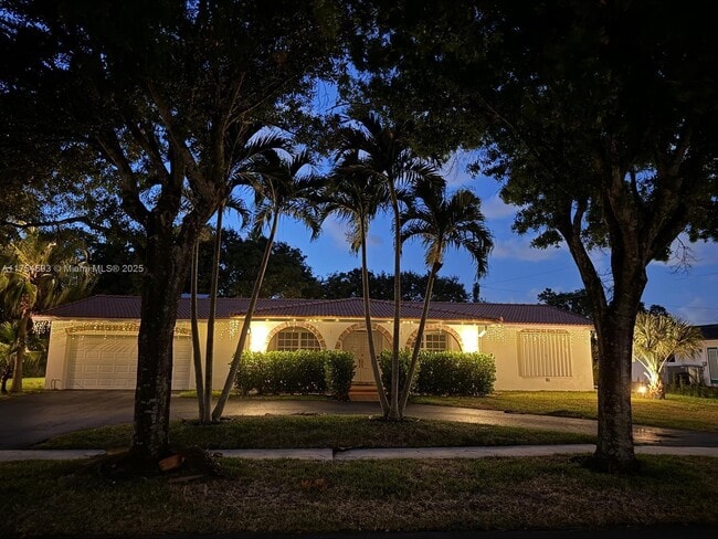 5881 SW 7th St in Plantation, FL - Building Photo - Building Photo