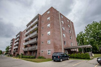 67 N Park St in Brantford, ON - Building Photo - Building Photo