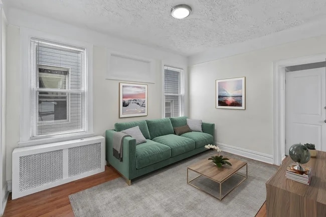 725 Garfield Ave, Unit 1