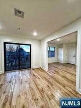 218-220-220 Kearny Ave, Unit 3 in Kearny, NJ - Building Photo - Building Photo