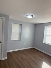 214 N Poplar St in Adel, GA - Building Photo - Building Photo