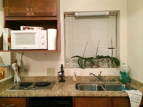 1520 Woodward St, Unit Small Suite, Utities, inc in Orlando, FL - Building Photo - Building Photo