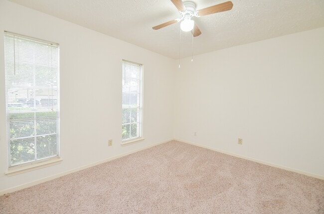 22803 Capitol Landing Ln