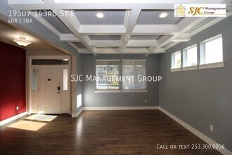 19507 143rd St E in Bonney Lake, WA - Building Photo - Building Photo