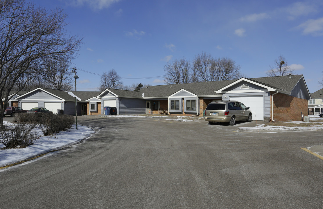 Teamster Manor in Minneapolis, MN - Building Photo