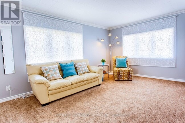 6548 Montrose Rd in Niagara Falls, ON - Building Photo - Building Photo