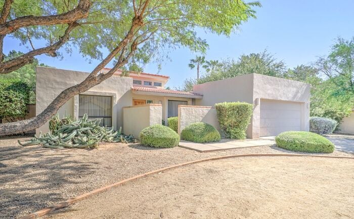 10759 N 101st Way in Scottsdale, AZ - Building Photo