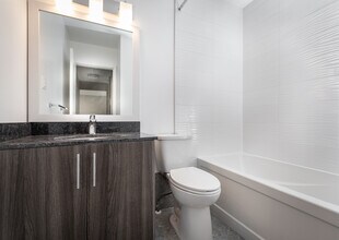 Franz Haus in Edmonton, AB - Building Photo - Building Photo