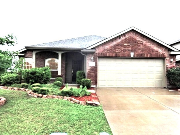 1101 Johnson City Ave in Forney, TX - Building Photo