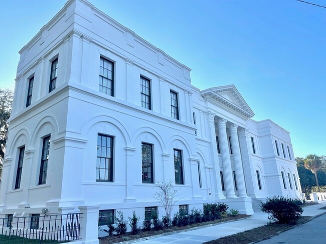 315 W 38th St in Savannah, GA - Building Photo - Building Photo