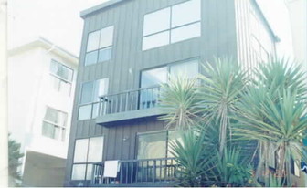 20 Privateer St in Marina Del Rey, CA - Building Photo