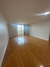 117 NW 42nd Ave in Miami, FL - Building Photo - Building Photo