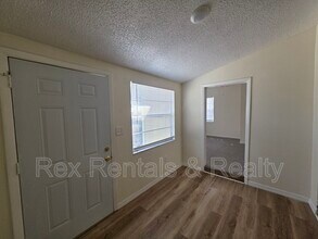 2337 15th Ave S in St. Petersburg, FL - Building Photo - Building Photo