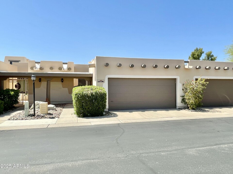 6514 N 13th Dr in Phoenix, AZ - Foto de edificio