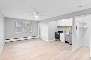 Flats at Wasson Way II in Cincinnati, OH - Building Photo