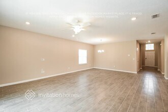 2468 Laylas Wy in Jacksonville, FL - Building Photo - Building Photo
