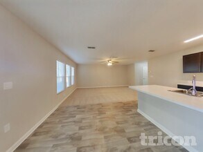 7741 Courage Ct in Jacksonville, FL - Building Photo - Building Photo