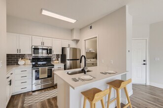 Mandarina in Phoenix, AZ - Building Photo - Building Photo