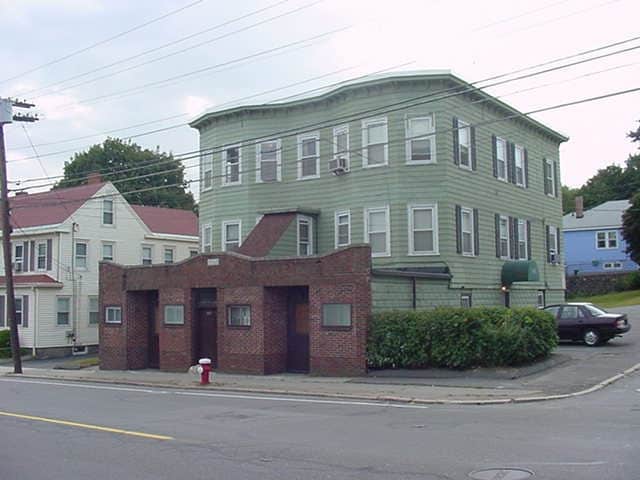147 Water St in Wakefield, MA - Building Photo