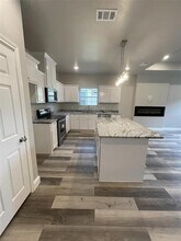2115 Hemphill St in Greenville, TX - Building Photo - Building Photo