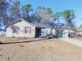 7030 Trevor Ln in Fayetteville, NC - Building Photo