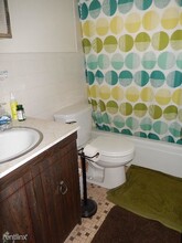 12 Cameron Ave-Unit -Apt 5 in Somerville, MA - Building Photo - Building Photo