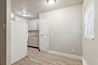 The Woods at Wyoming in Cincinnati, OH - Foto de edificio - Building Photo