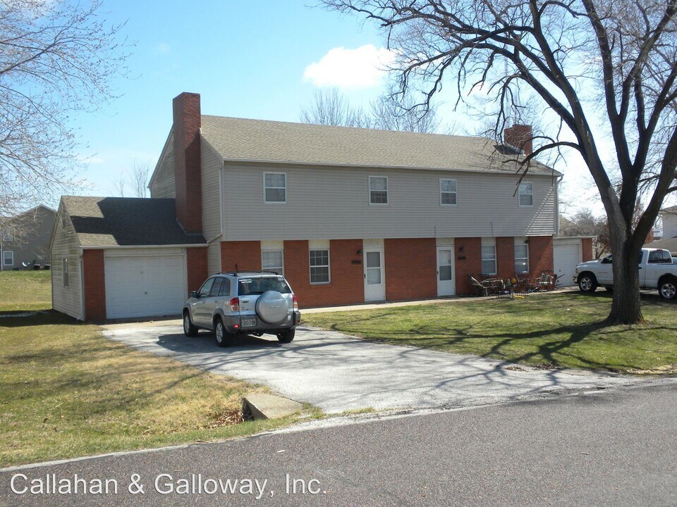 4809 E Schooner Rd in Columbia, MO - Building Photo