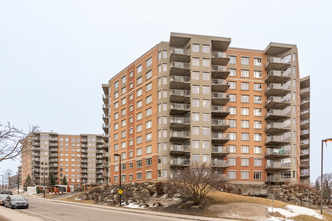 Volière S E C in Québec, QC - Building Photo