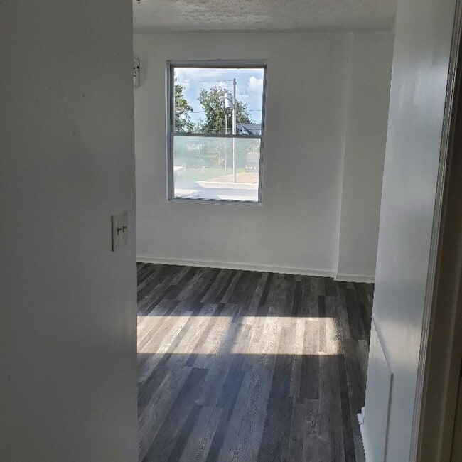 property at 546 E Erie Ave