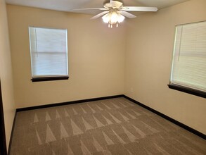 309 Woodview Ave, Unit 309 in Norfolk, VA - Building Photo - Building Photo