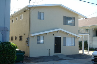 3762 Shafter Ave in Oakland, CA - Building Photo - Building Photo