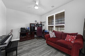 2512 Ravenna Ct in Friendswood, TX - Building Photo - Building Photo