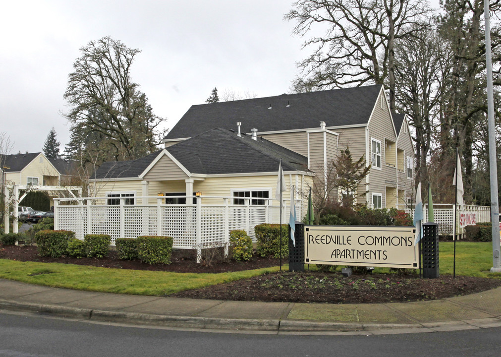 Reedville Commons in Aloha, OR - Building Photo