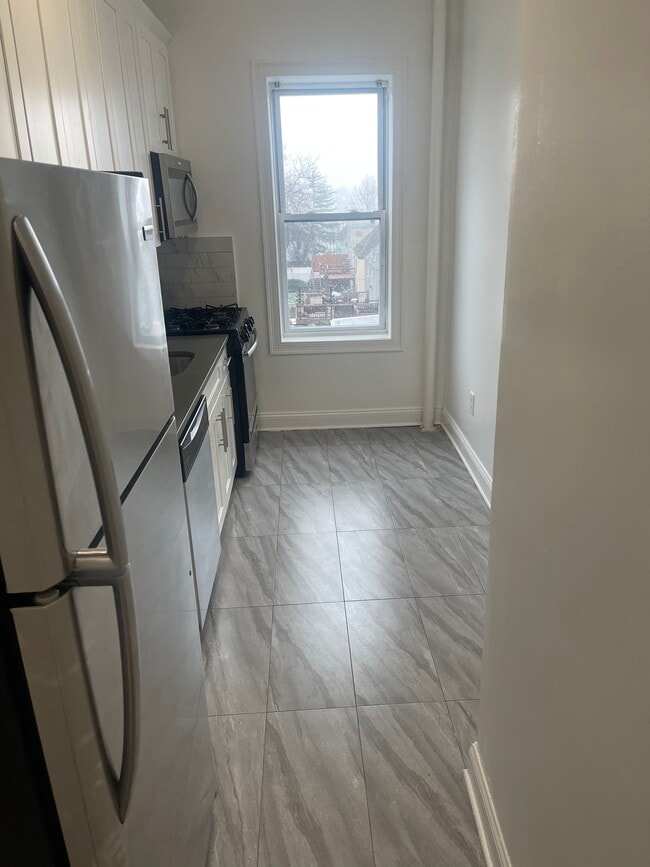 31 Kelly, Unit B4 photo'