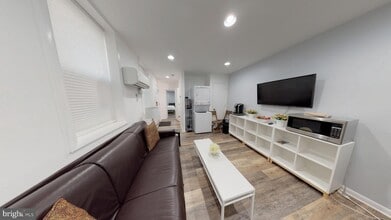 2014 Fleet St in Baltimore, MD - Building Photo - Building Photo